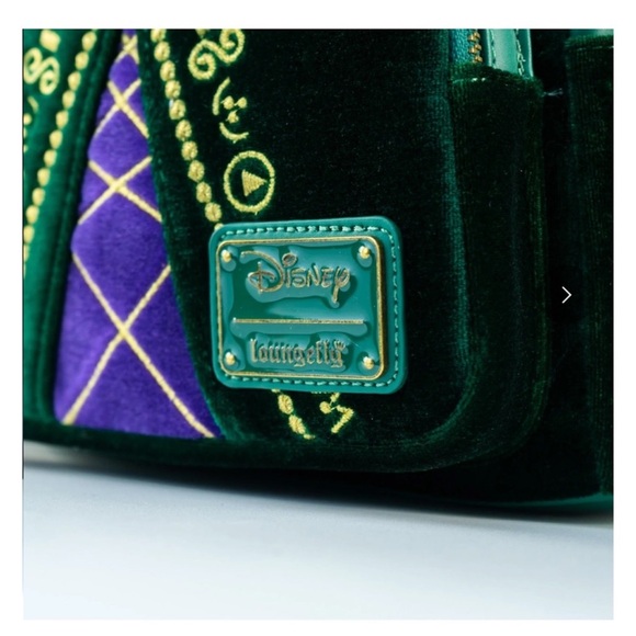 Loungefly Disney Hocus Pocus Winifred Sanderson Cosplay Mini Backpack Exclusive - Picture 3 of 11